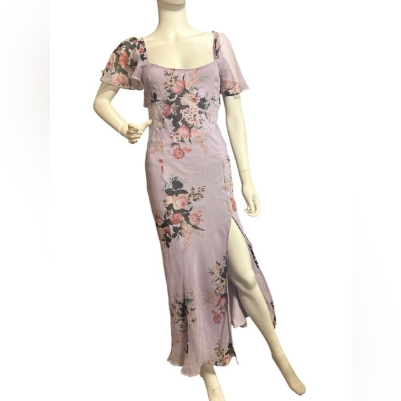 ASOS DESIGN Tall flutter.sleeve maxi dress with lace insert in blue burnout - Picture 9 of 12